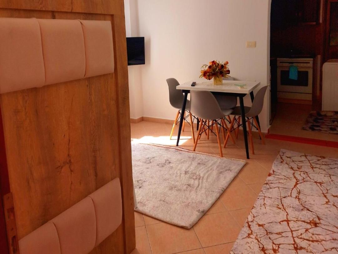 Apartment Antigona Гирокастра Номер фото